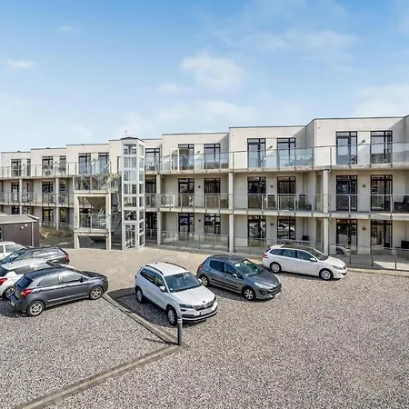 2 Bedroom Stunning In Apartment *